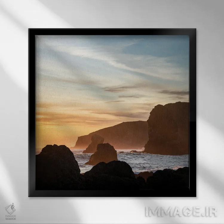 تابلو صخرههای دریایی درخشان اثر دان شوارتز - نمای قابدار مشکی