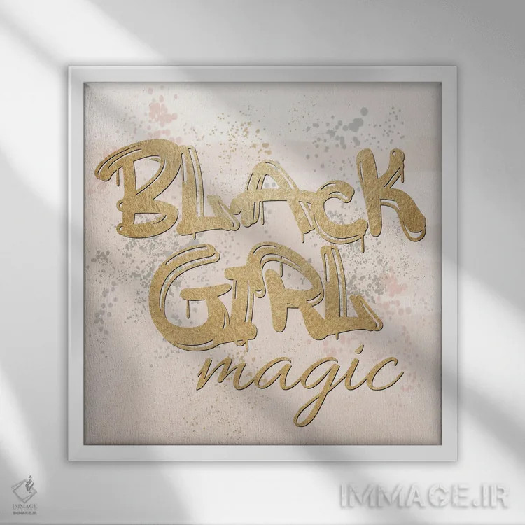 تابلو جادوی دختر سیاهپوست اثر دنیلا سانتیاگو - نمای قابدار سفید
