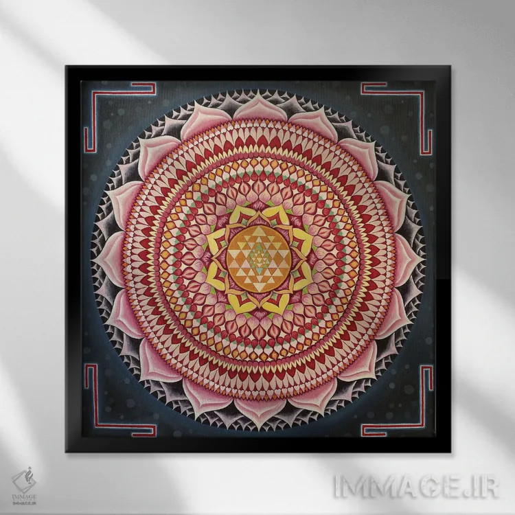 تابلو شری یانترا لوتوس هزار پر اثر دیانا تیتووا - نمای قابدار مشکی