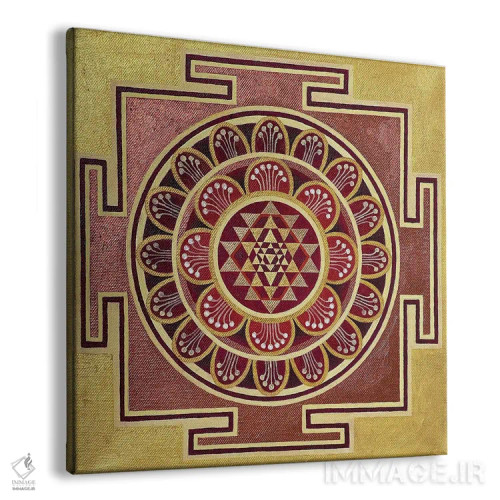 تابلو شری یانترا طلایی اثر دیانا تیتووا - نمای پرسپکتیو محصول