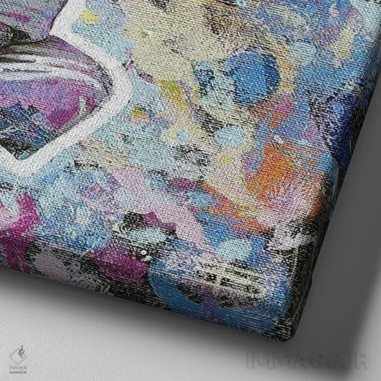 تابلو خارج شدن ذهن از دغدغهها اثر دیانا تیتووا - نمای نزدیک بافت بوم