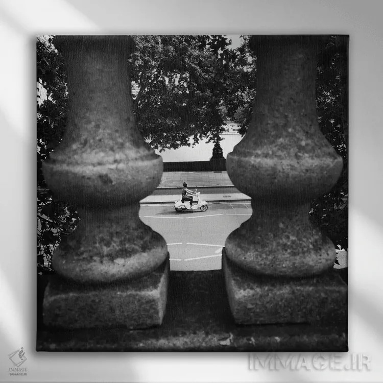 تابلو رویایت را دنبال کن اثر آمادئوس لانگ - نمای روبهرو روی دیوار