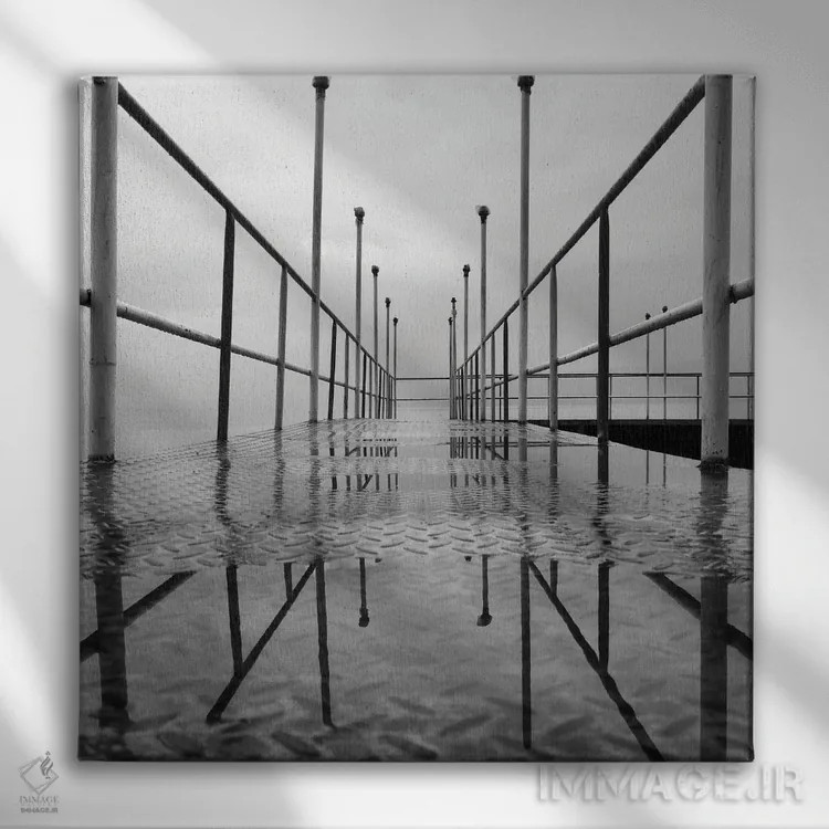 تابلو اشتباهات نشانهٔ تلاش توست اثر آمادئوس لانگ - نمای روبهرو روی دیوار