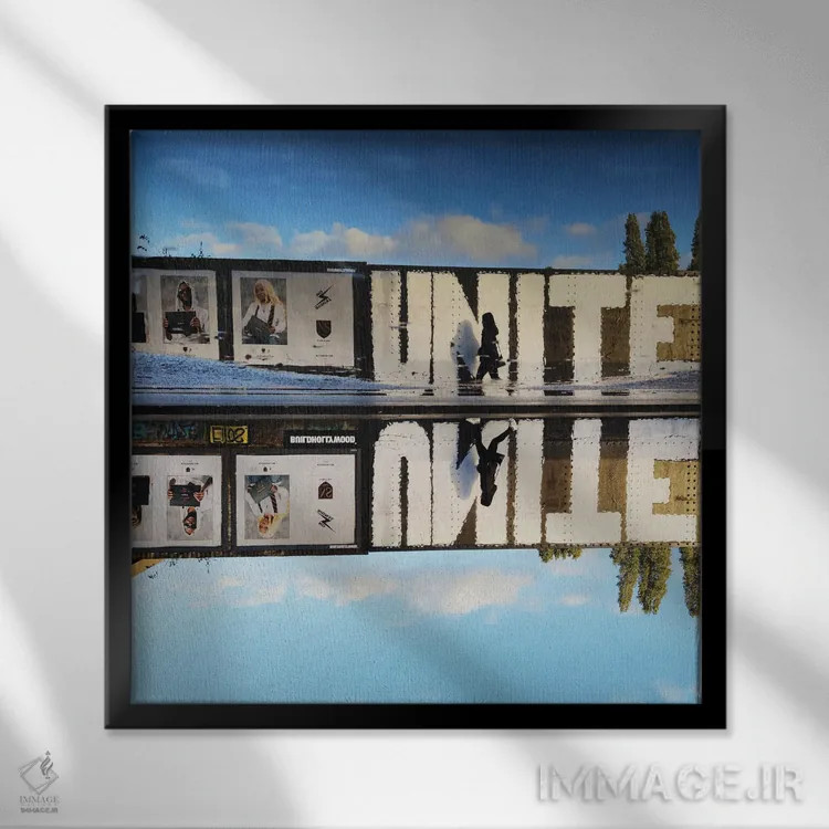 تابلو یکی شو اثر آمادئوس لانگ - نمای قابدار مشکی