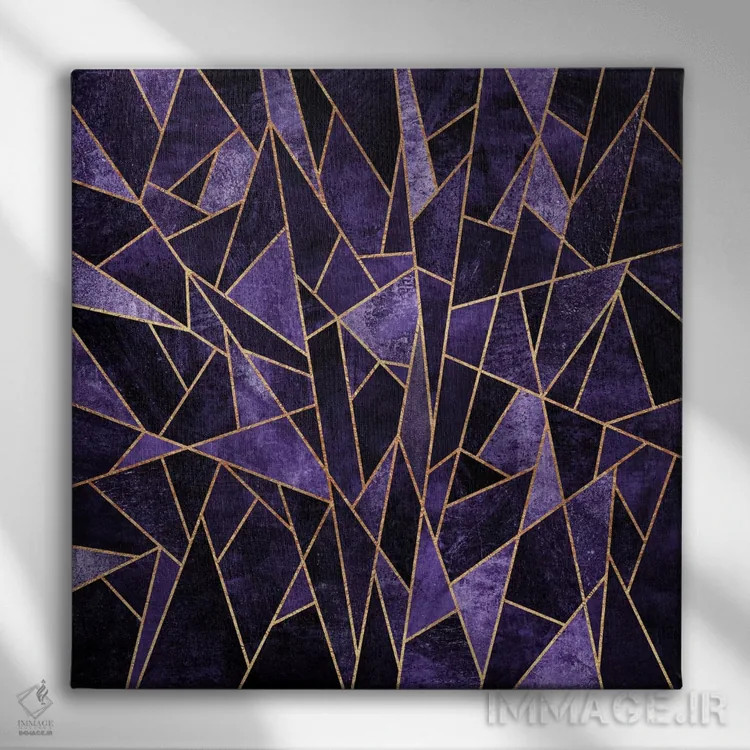 تابلو آمتیست شکسته اثر الیزابت فردریکسون - نمای روبهرو روی دیوار