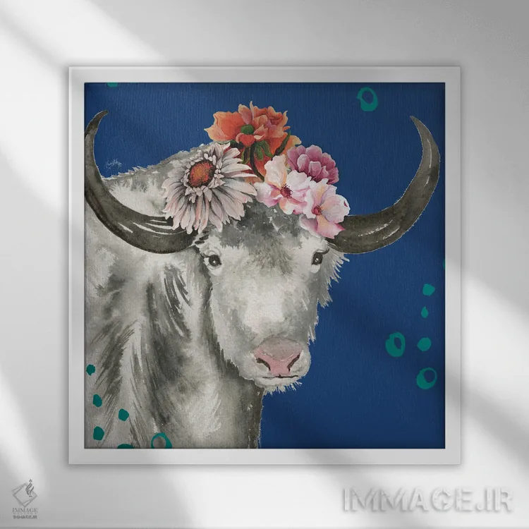 تابلو یاک گلدار روی زمینهٔ آبی اثر الیزابت مدلی - نمای قابدار سفید