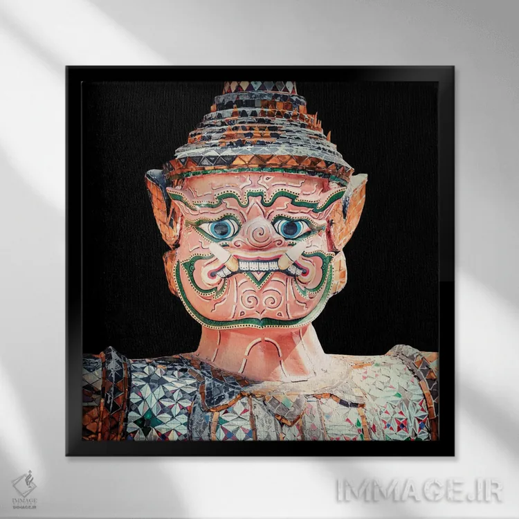 تابلو سر غولآسا اثر مانجیک پیکچرز (استودیو عکاسی یا فیلمسازی) - نمای قابدار مشکی