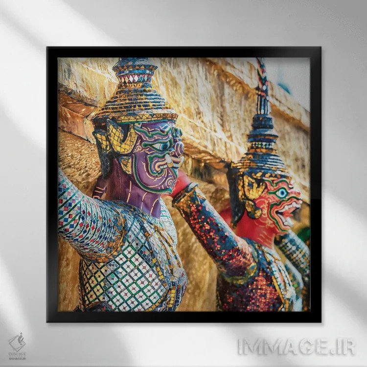 تابلو مجسمههای نگهبان اثر مانجیک پیکچرز (استودیو عکاسی یا فیلمسازی) - نمای قابدار مشکی