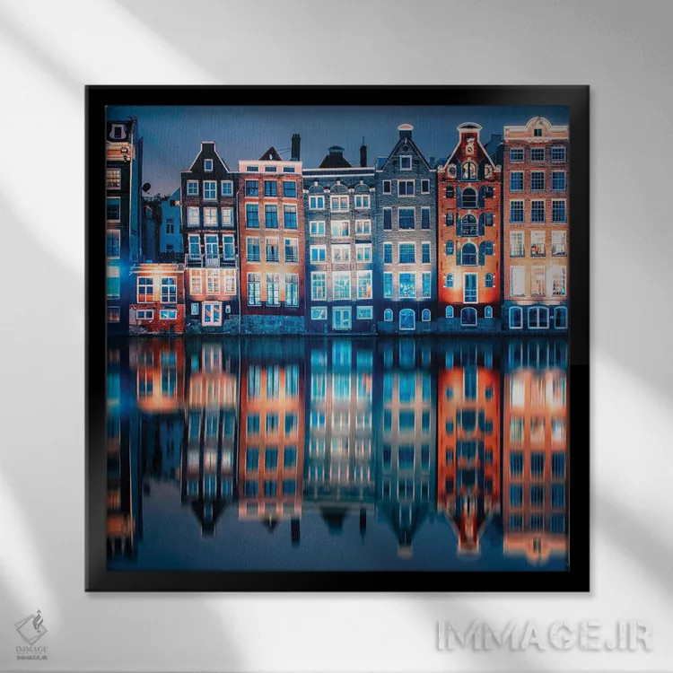 تابلو دامراک رنگارنگ (Damrak - خیابانی در آمستردام) اثر مانجیک پیکچرز (استودیو عکاسی یا فیلمسازی) - نمای قابدار مشکی