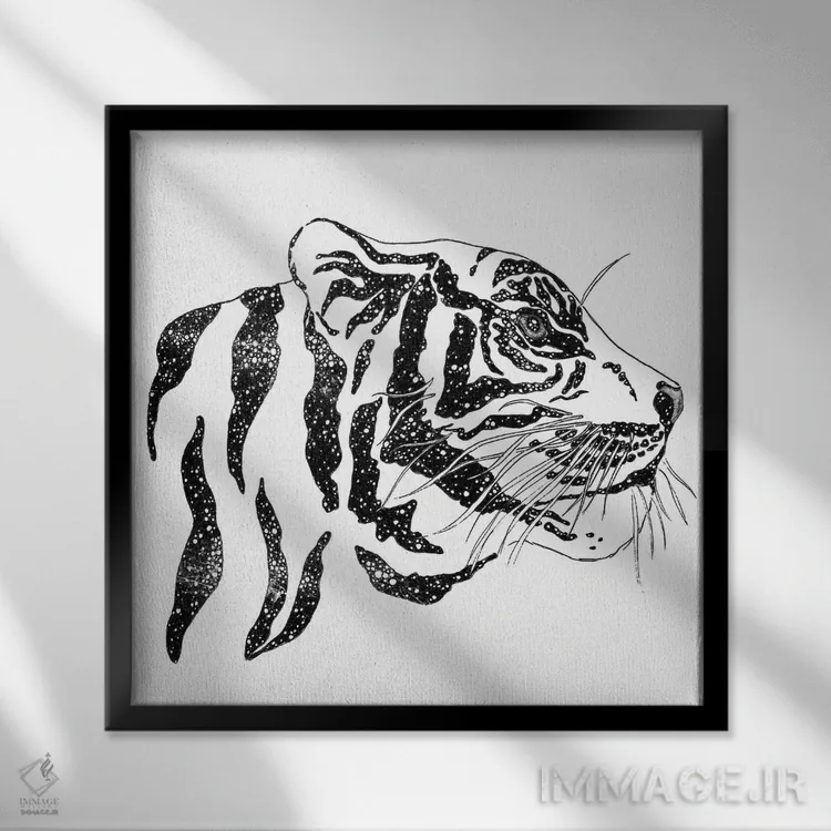 تابلو درخشان و سوزان اثر الا مازور - نمای قابدار مشکی