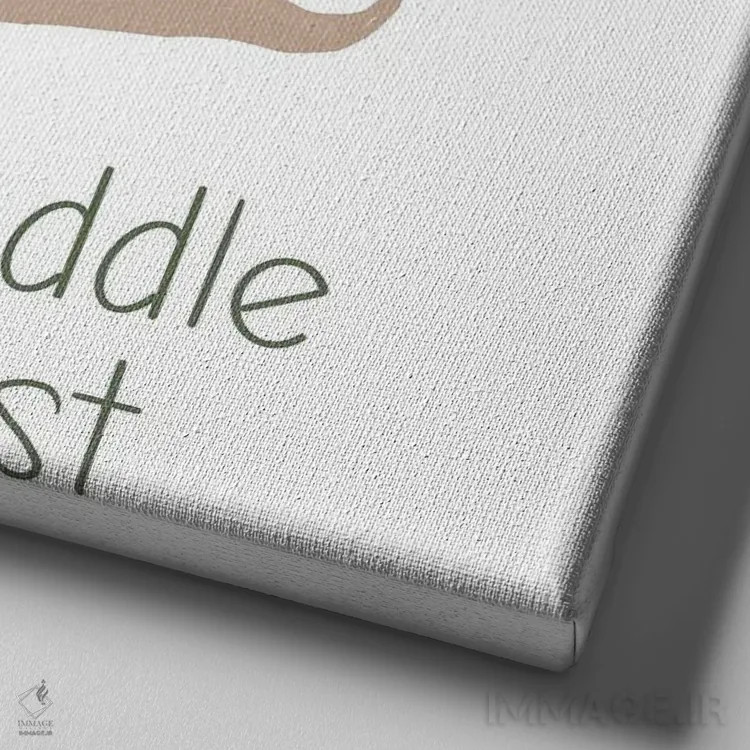 تابلو آغوش آووکادویی اثر امیلی ناواس - نمای نزدیک بافت بوم