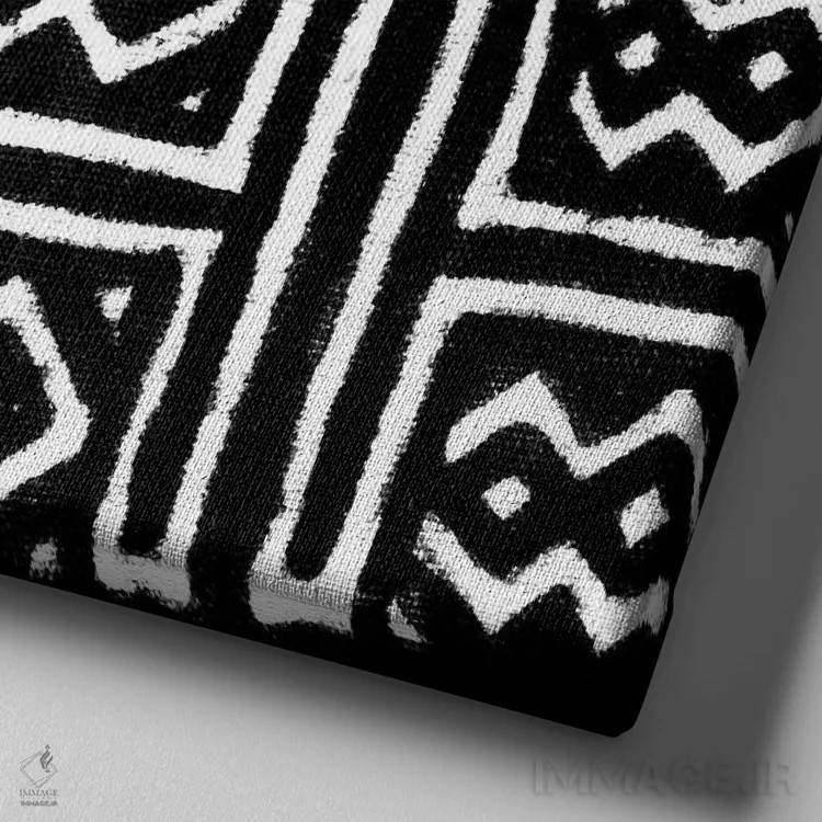 تابلو طراحی هندسی با پارچهی گلآلود سیاه VII اثر الی رابرتز - نمای نزدیک بافت بوم