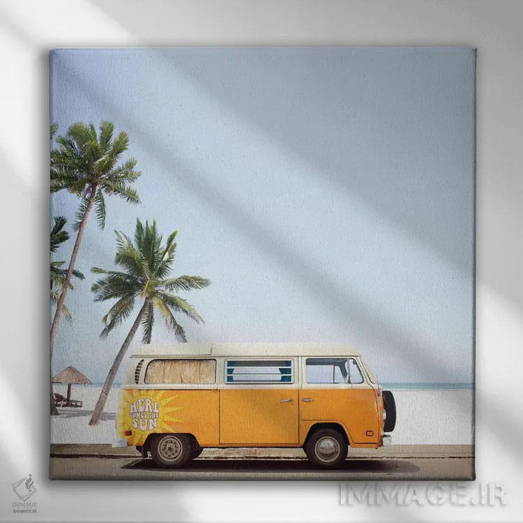 تابلو خورشید میآید (ارجاع به ترانه) اثر ارین سامر - نمای روبهرو روی دیوار