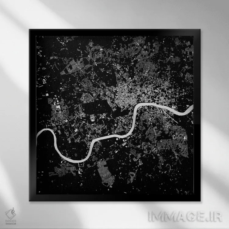 تابلو نقشه شهری لندن (سیاه) اثر اوربانمپ (نقشه شهری؛ استودیو نقشه یا طراح) - نمای قابدار مشکی