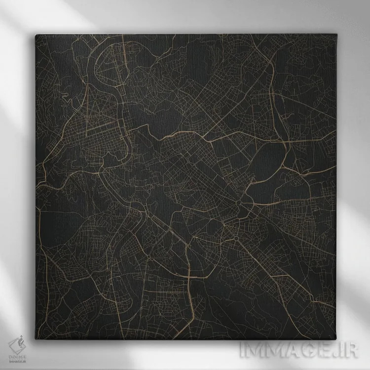 تابلو نقشهٔ جادههای شهری رم (سیاه و طلایی) اثر اوربانمپ (نقشه شهری؛ استودیو نقشه یا طراح) - نمای روبهرو روی دیوار