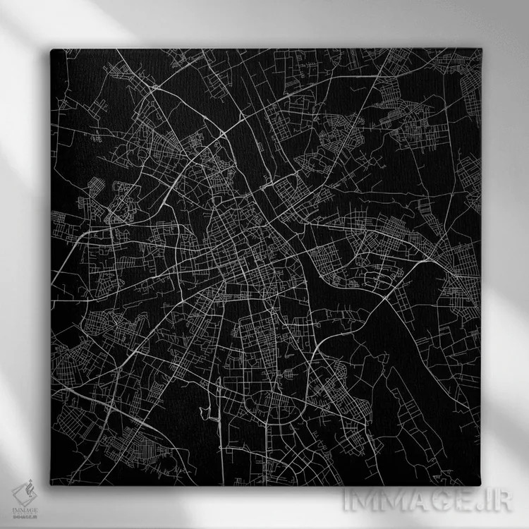 تابلو نقشهٔ جادههای شهری ورشو (سیاه) اثر اوربانمپ (نقشه شهری؛ استودیو نقشه یا طراح) - نمای روبهرو روی دیوار