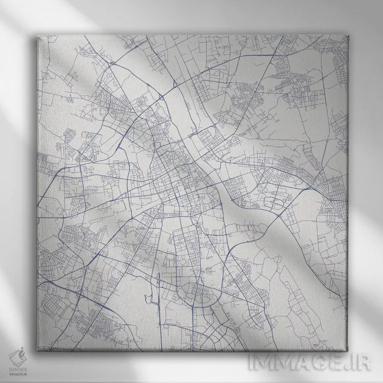 تابلو نقشهٔ جادههای شهری ورشو (آبی) اثر اوربانمپ (نقشه شهری؛ استودیو نقشه یا طراح) - نمای روبهرو روی دیوار