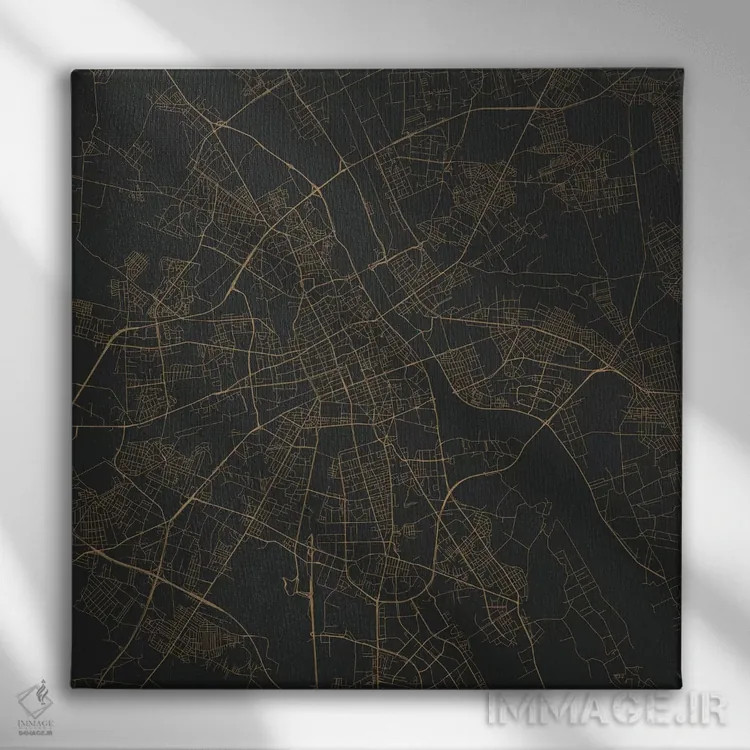 تابلو نقشهٔ جادههای شهری ورشو (طلایی) اثر اوربانمپ (نقشه شهری؛ استودیو نقشه یا طراح) - نمای روبهرو روی دیوار