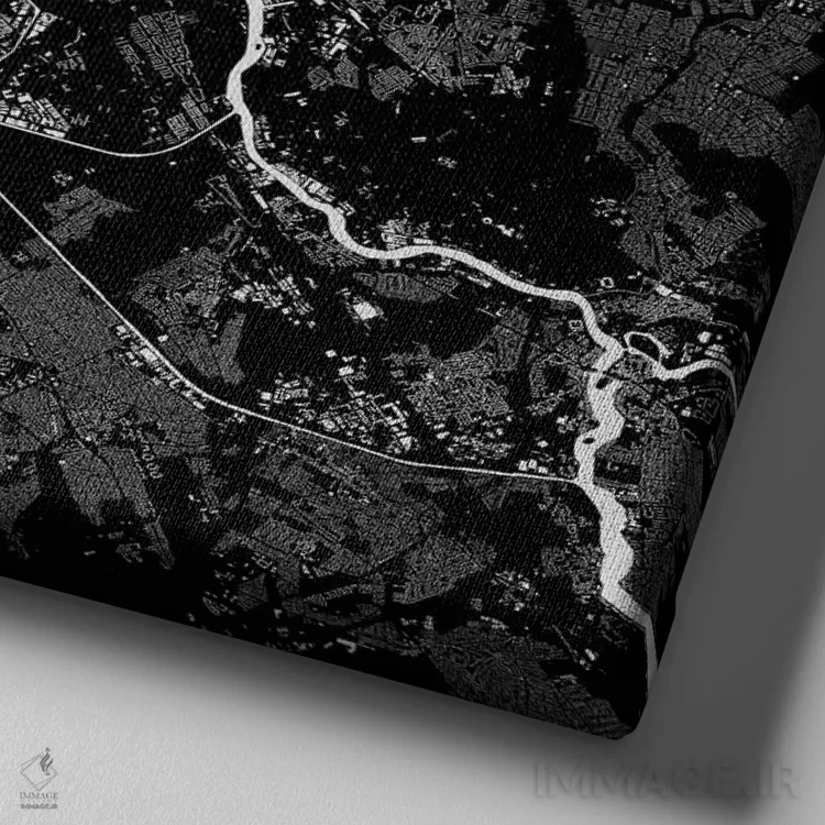 تابلو نقشهٔ شهری برلین (سیاه) اثر اوربانمپ (نقشه شهری؛ استودیو نقشه یا طراح) - نمای نزدیک بافت بوم