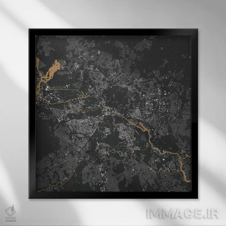 تابلو نقشهٔ شهری برلین (طلایی) اثر اوربانمپ (نقشه شهری؛ استودیو نقشه یا طراح) - نمای قابدار مشکی
