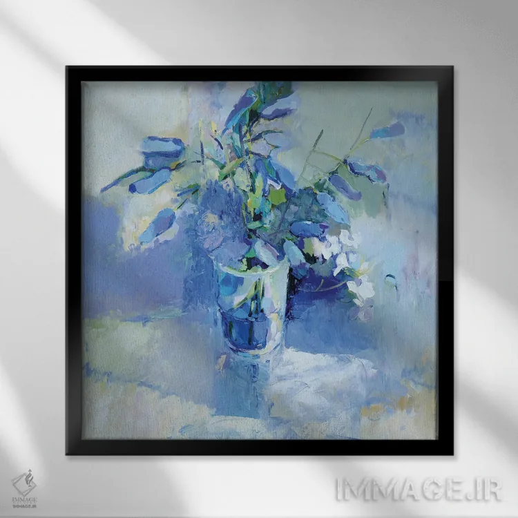 تابلو زنگولههای آبی (گل) اثر النا شرایبمن - نمای قابدار مشکی