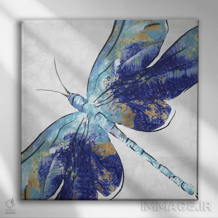 تابلو سنجاقک آبی اثر اوا واتس - نمای روبهرو روی دیوار