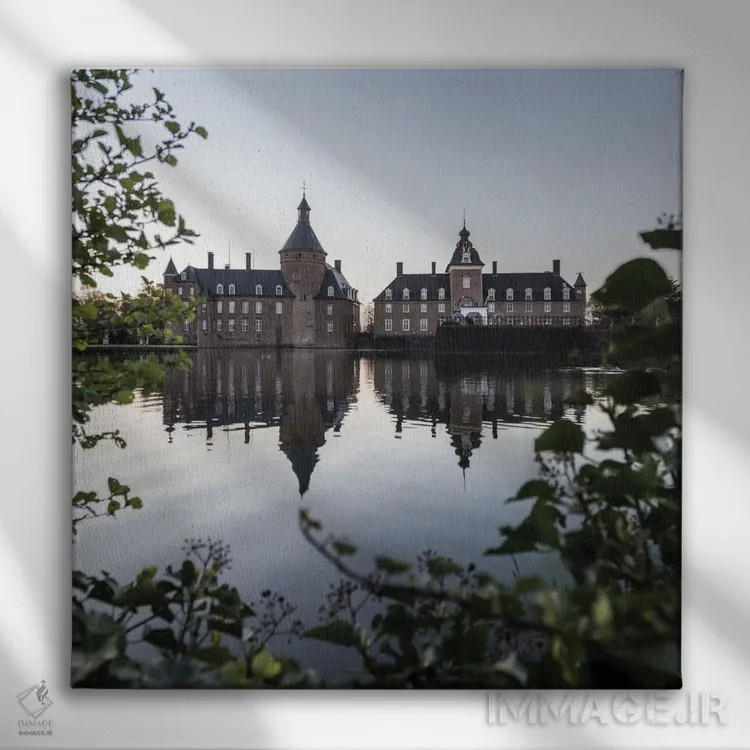 تابلو قلعهٔ آبی آلمانی اثر فابیان فورتمن - نمای روبهرو روی دیوار