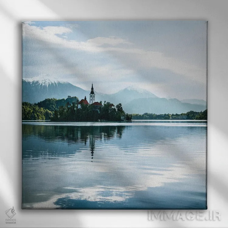 تابلو بازتاب آرامشبخش اثر فابیان فورتمن - نمای روبهرو روی دیوار