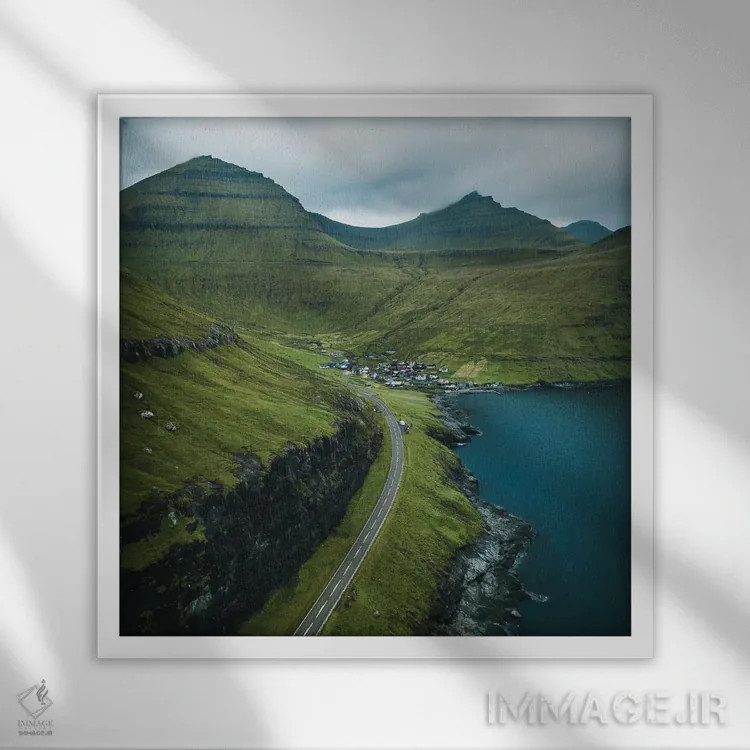 تابلو روستای پنهان اثر فابیان فورتمن - نمای قابدار سفید