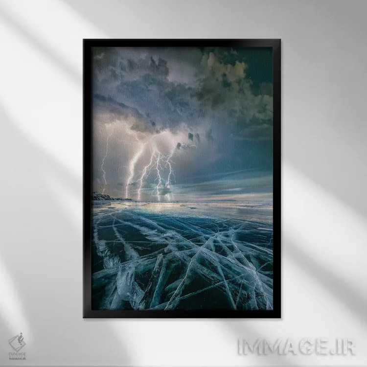 تابلو صاعقه یخی اثر برنت شاونور - نمای قابدار مشکی
