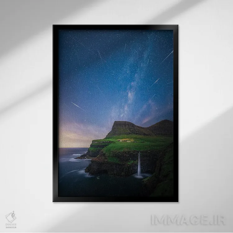 تابلو رویاهای دانمارک اثر برنت شاونور - نمای قابدار مشکی