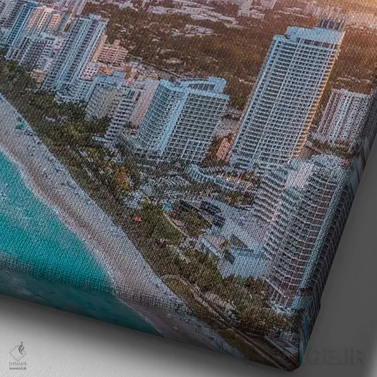 تابلو ابر طاقچهای میامی ۲.۰ اثر برنت شاونور - نمای نزدیک بافت بوم