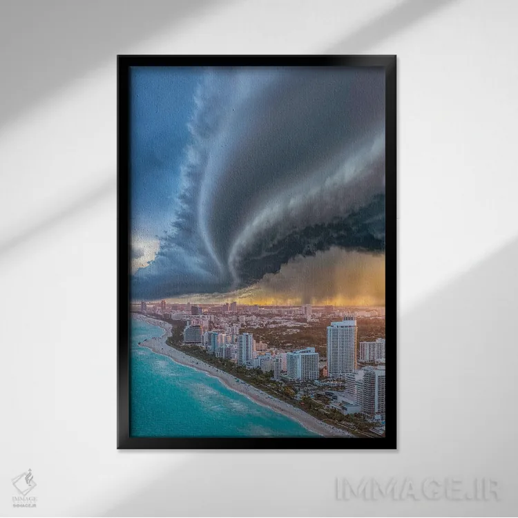 تابلو ابر طاقچهای میامی ۲.۰ اثر برنت شاونور - نمای قابدار مشکی