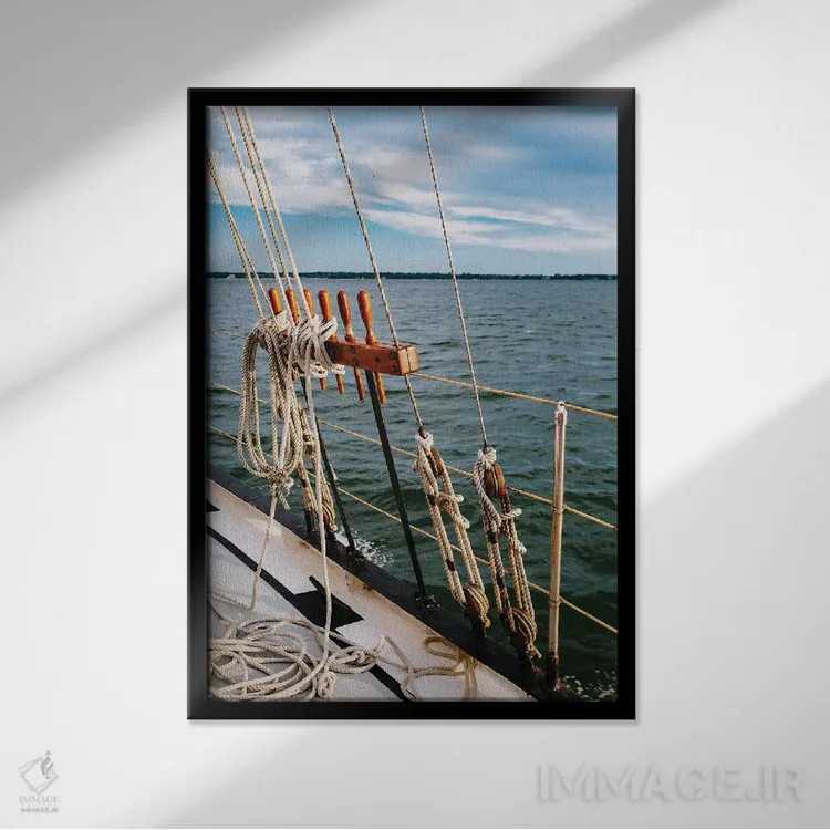 تابلو قایق بادبانی چارلستون IV اثر بثانی یانگ - نمای قابدار مشکی