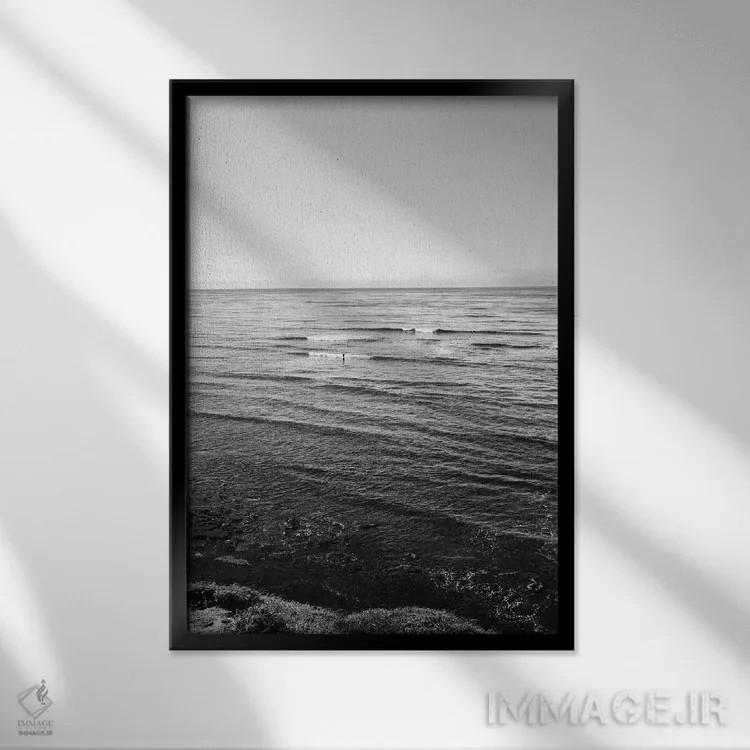 تابلو موجسواران صخرههای غروب III اثر بثانی یانگ - نمای قابدار مشکی