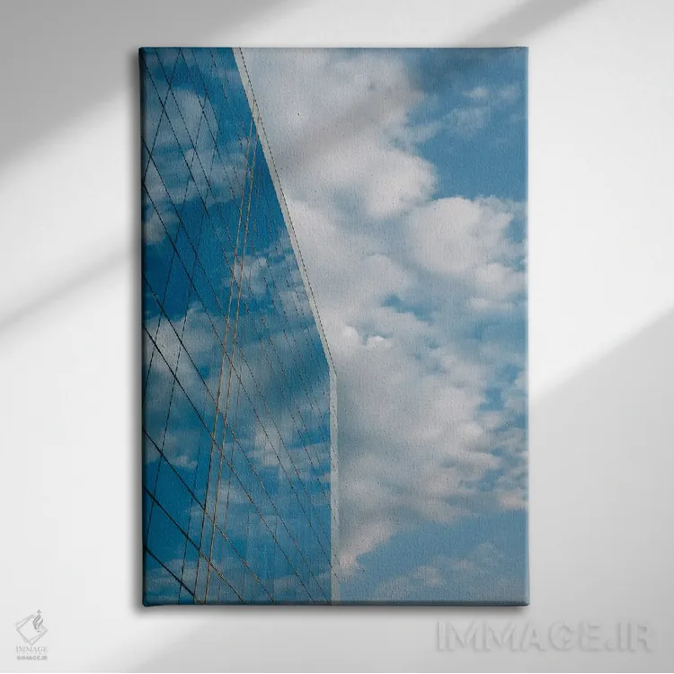 تابلو آبی بارسلونا دو اثر بثانی یانگ - نمای روبهرو روی دیوار