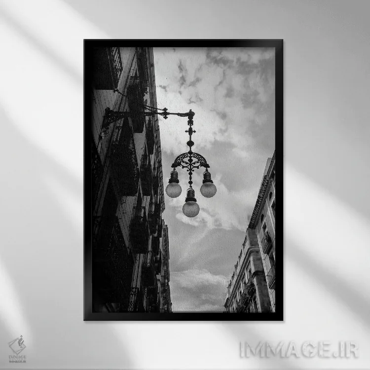 تابلو چراغهای بارسلونا اثر بثانی یانگ - نمای قابدار مشکی