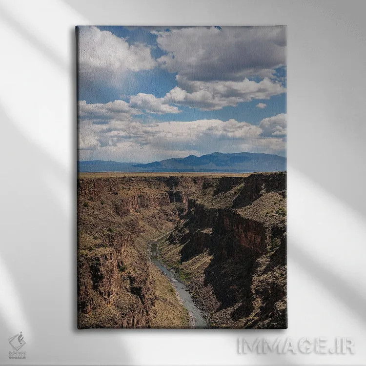 تابلو دره ریو گراند ۵ اثر بثانی یانگ - نمای روبهرو روی دیوار
