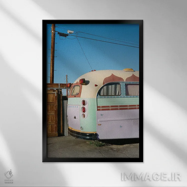 تابلو اتوبوس جاشوا تری روی نگاتیو اثر بثانی یانگ - نمای قابدار مشکی