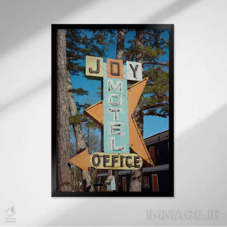 تابلو متل یورکا اسپرینگز اثر بثانی یانگ - نمای قابدار مشکی