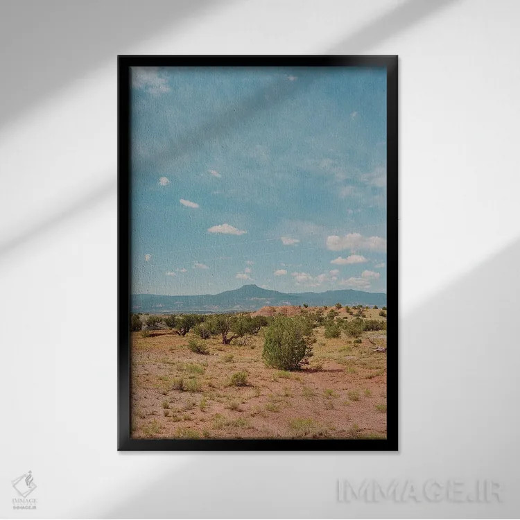 تابلو مزرعه اشباح ۳ اثر بثانی یانگ - نمای قابدار مشکی