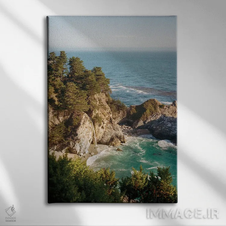 تابلو بیگ سور روی فیلم اثر بثانی یانگ - نمای روبهرو روی دیوار