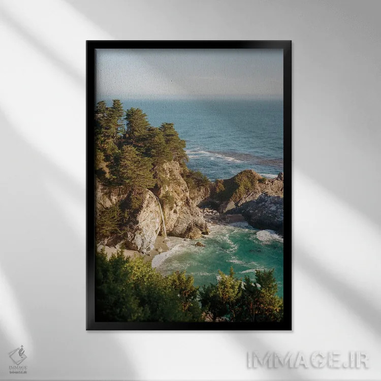 تابلو بیگ سور روی فیلم اثر بثانی یانگ - نمای قابدار مشکی