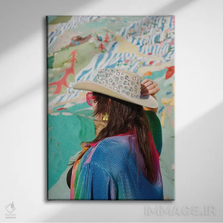 تابلو دختر گاوچران صحرا اثر بثانی یانگ - نمای روبهرو روی دیوار