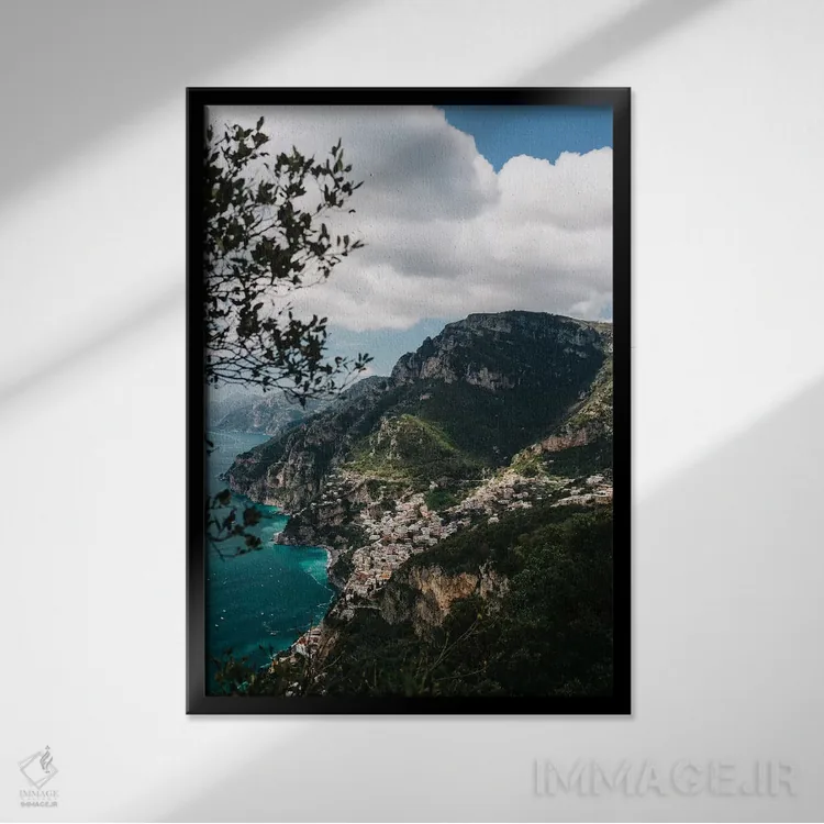 تابلو پوزیتانو (ایتالیا) اثر بثانی یانگ - نمای قابدار مشکی