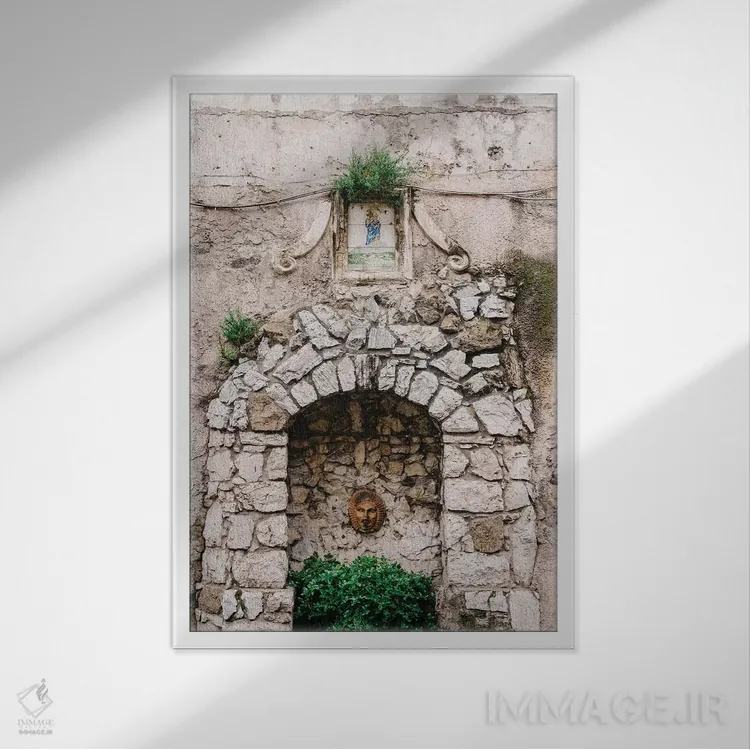 تابلو پوزیتانوی بارانی هشت اثر بثانی یانگ - نمای قابدار سفید