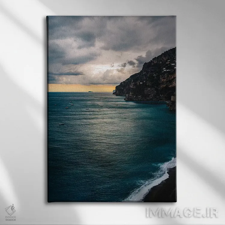 تابلو پوزیتانوی طوفانی هفت اثر بثانی یانگ - نمای روبهرو روی دیوار