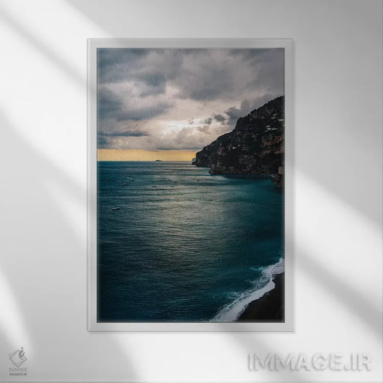 تابلو پوزیتانوی طوفانی هفت اثر بثانی یانگ - نمای قابدار سفید