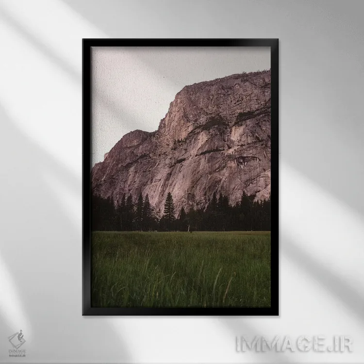 تابلو دره یوسیمیتی اثر بثانی یانگ - نمای قابدار مشکی