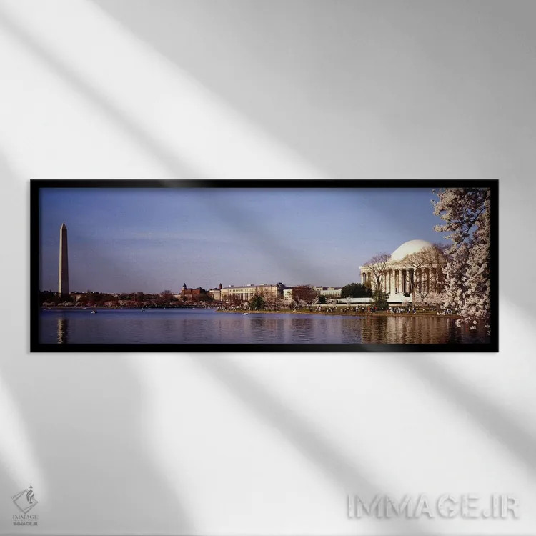 تابلو Washington DC, Washington Monument and Jefferson Memorial, Tourists outside the memorial,آمریکا، واشنگتن دیسی، بنای یادبود واشنگتن و یادمان جفرسون، گردشگران بیرون یادمان اثر پانورامیک ایمجز (استودیو عکاسی عریض) - نمای قابدار مشکی